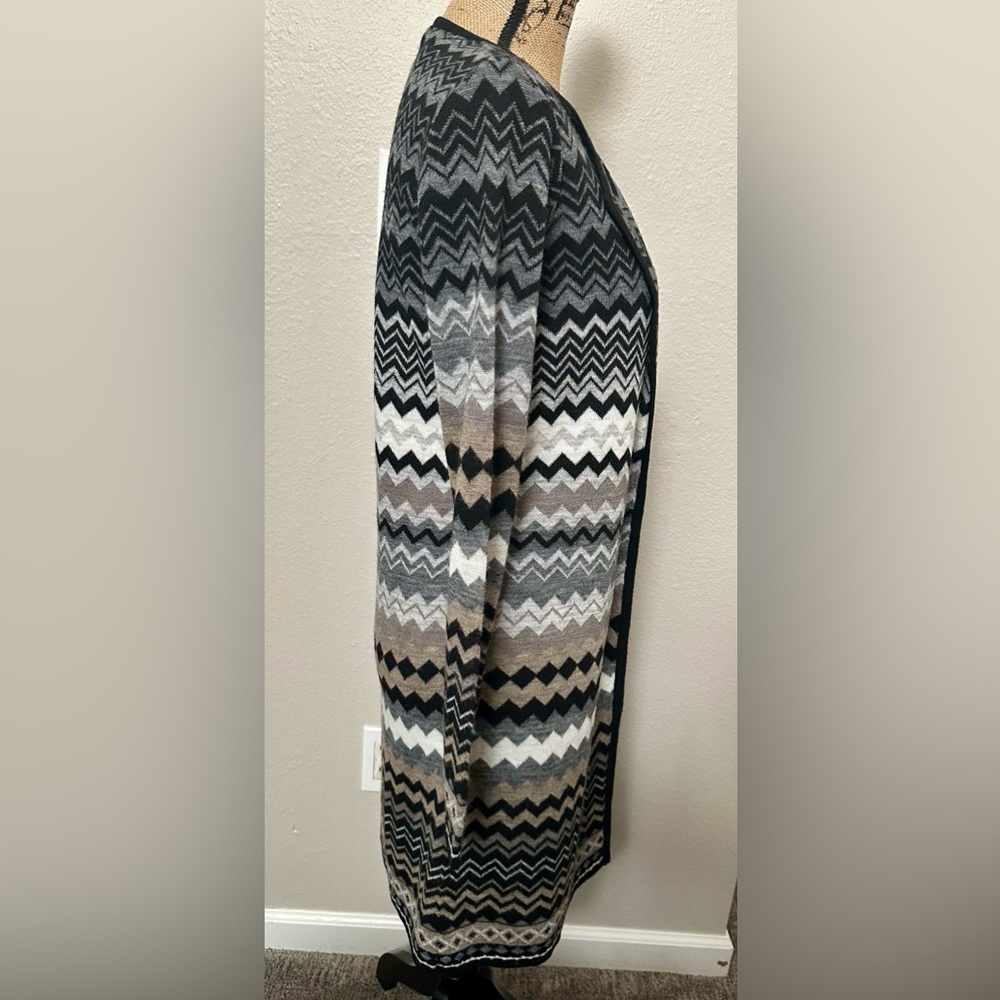NEW Cocogia Italian Cardigan, Size Small - Picture 5 of 13